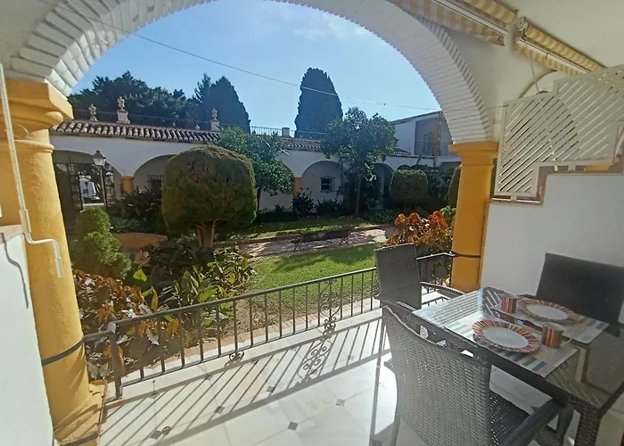 Dona Carlota Torremolinos